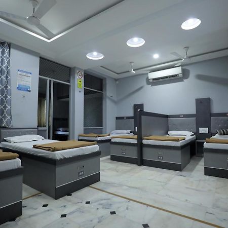 Royal Guest House Bhuj Bagian luar foto