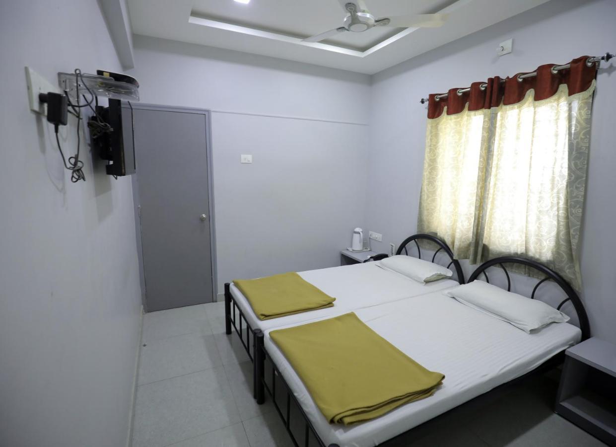 Royal Guest House Bhuj Bagian luar foto