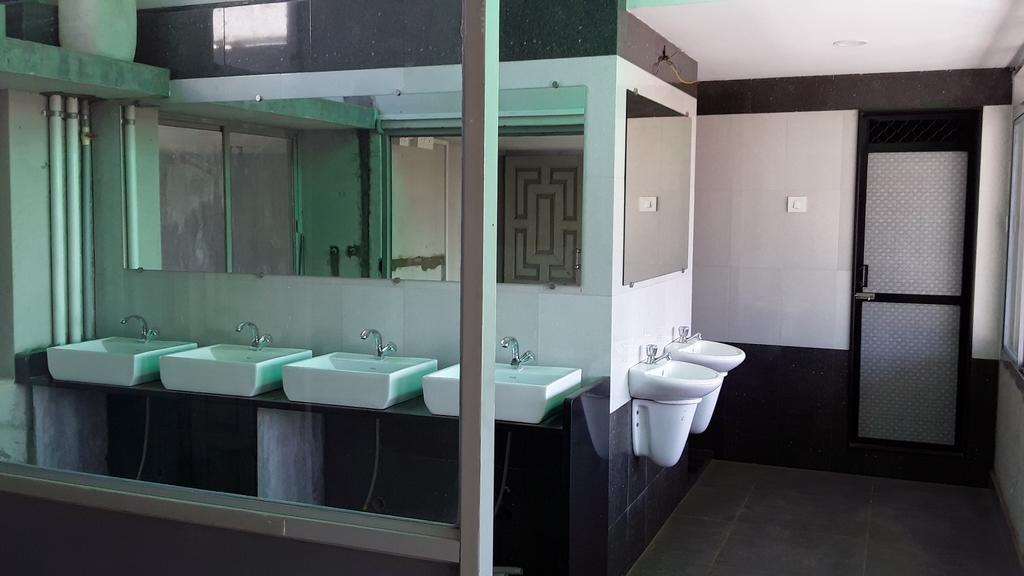 Royal Guest House Bhuj Bagian luar foto